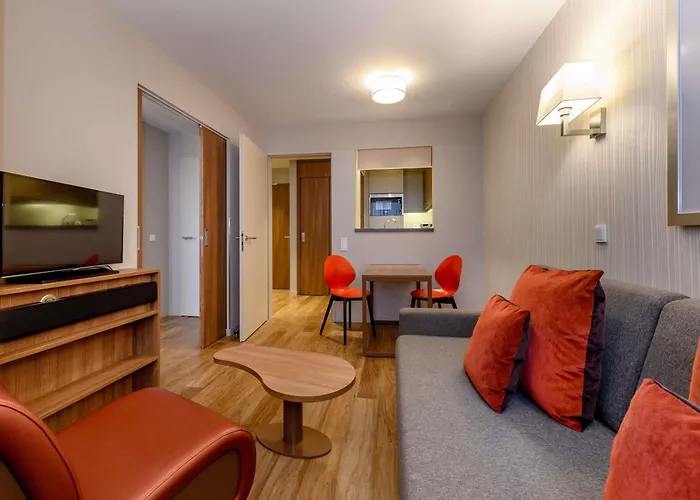 Adagio Frankfurt Messe Aparthotel 4*